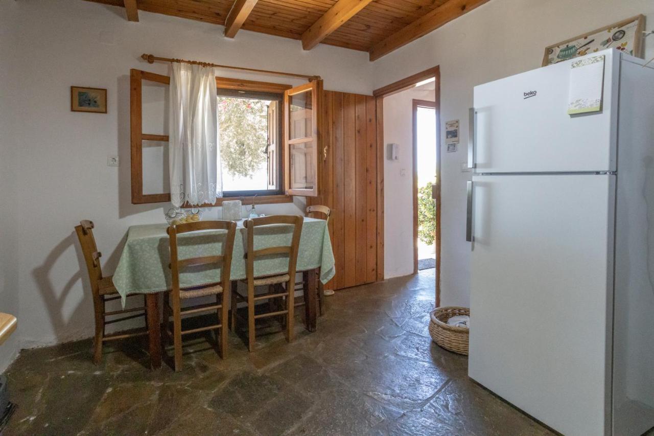 Вілла Manolis' House Agia Paraskevi  Екстер'єр фото