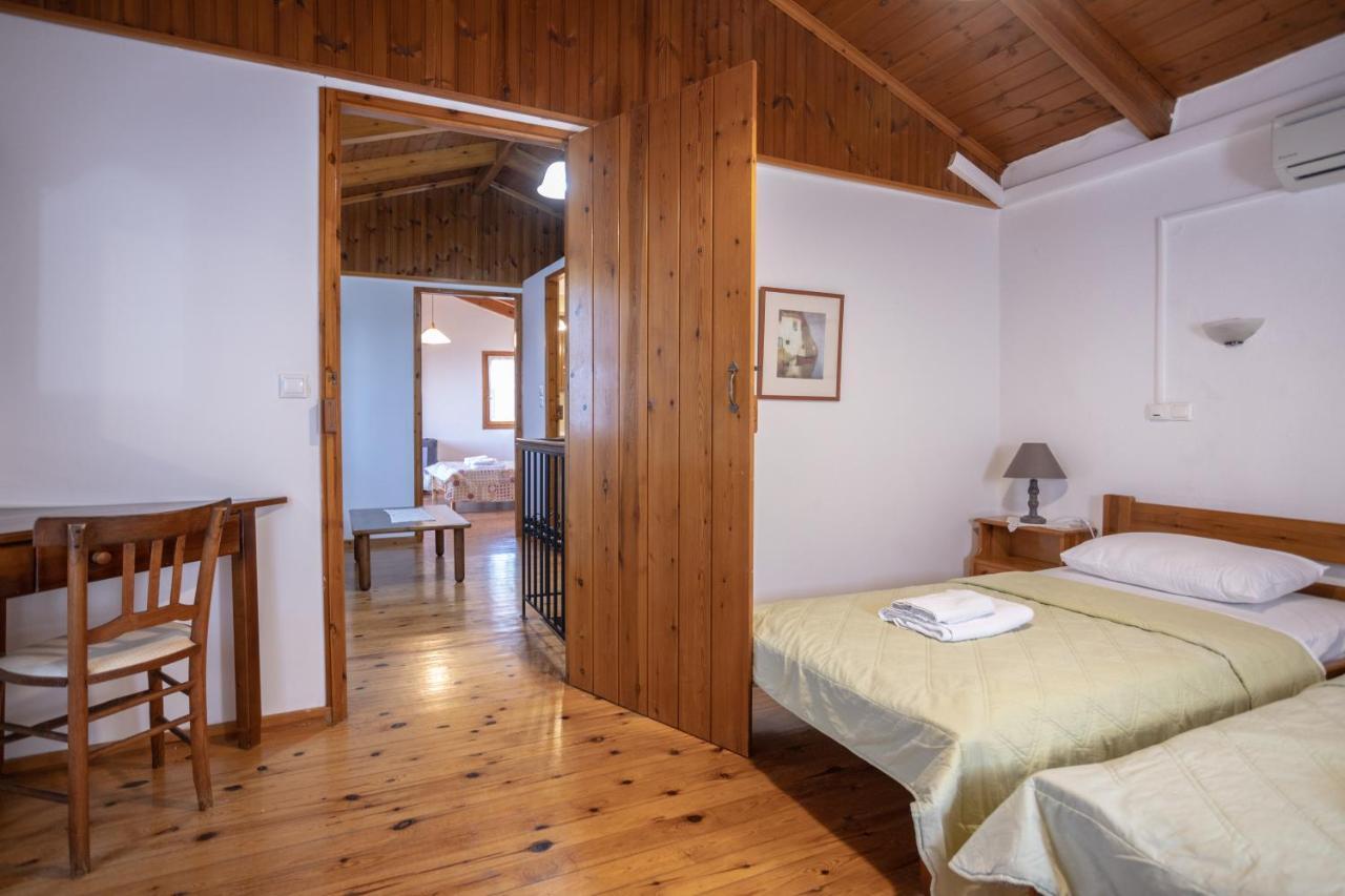 Вілла Manolis' House Agia Paraskevi  Екстер'єр фото