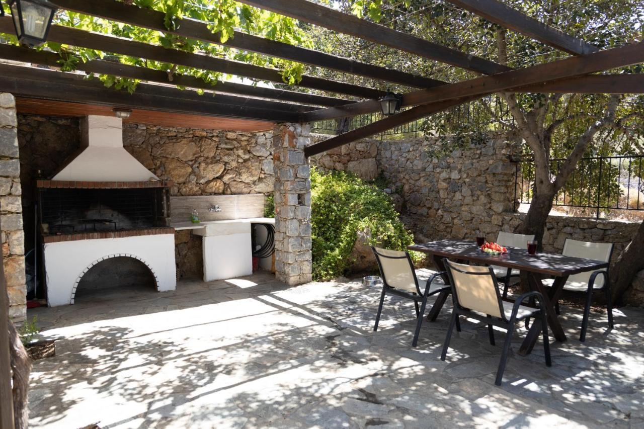 Вілла Manolis' House Agia Paraskevi  Екстер'єр фото