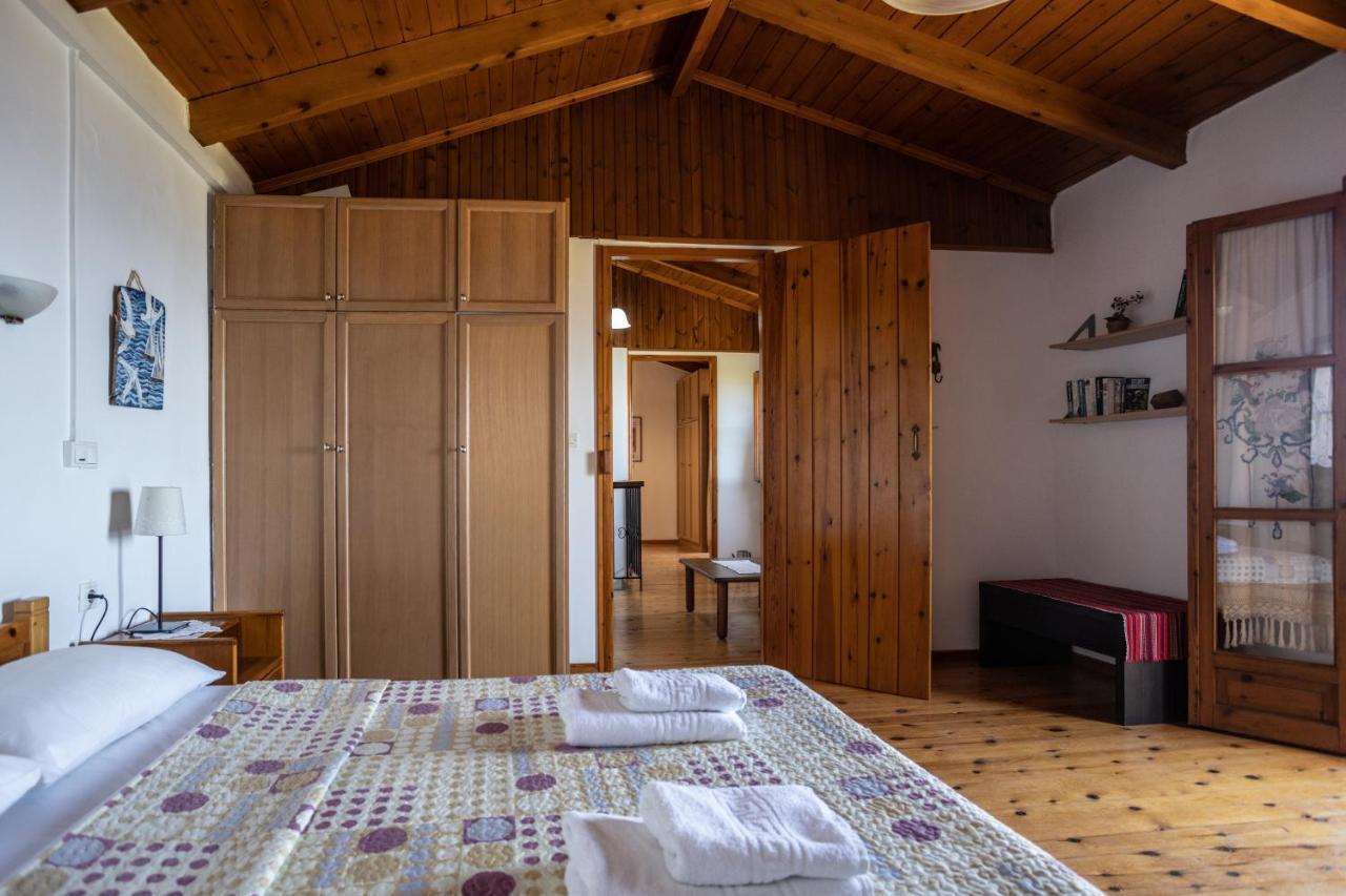 Вілла Manolis' House Agia Paraskevi  Екстер'єр фото